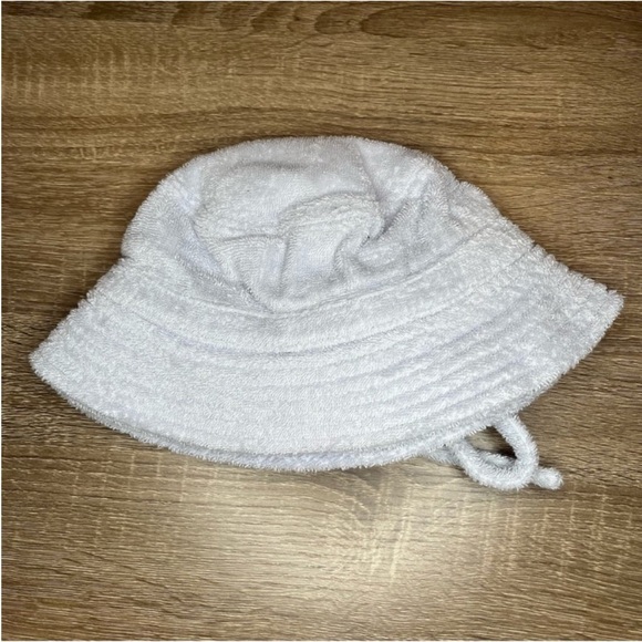 Levi’s Terry Bucket Hat with Poster Logo - Picture 5 of 6